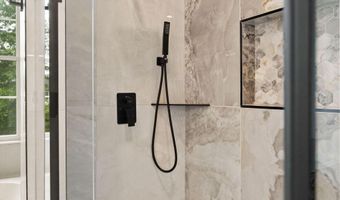 43864 ASHLAWN Ct, Ashburn, VA 20147