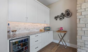 281 Lakeshore Dr, American Falls, ID 83211