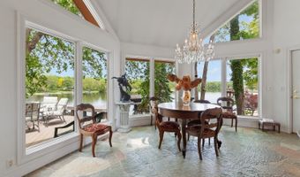 25 S Shore Dr, Addison, MI 49220