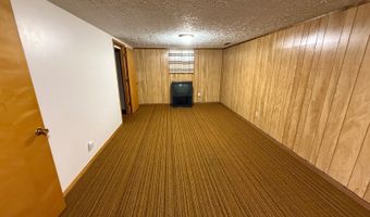 412 H St, Aurora, NE 68818