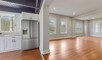 49 Gilbert Ave, Bloomfield, CT 06002