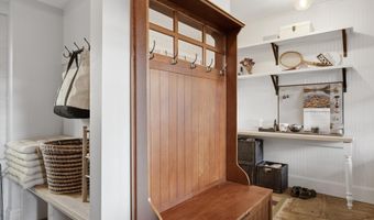 2 BELLEMORE Rd, Baltimore, MD 21210