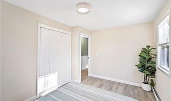 47 Shady Lea Rd, North Kingstown, RI 02852