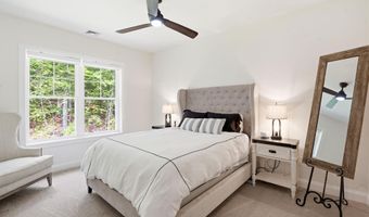 47 Indian Rock Rd, Bedford, NH 03110