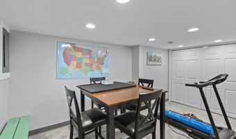 174 Williamsburg Ct, Albany, NY 12203
