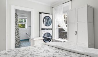 36 Kay St 5, Newport, RI 02840