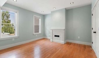 58 G St, Boston, MA 02127