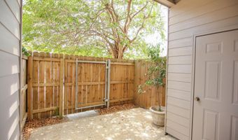 5157 Etta St #4C, Baton Rouge, LA 70820