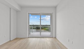 1020 SUNSET POINT Rd 611, Clearwater, FL 33755