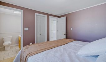 127 Highland Ave, Cumberland, RI 02864