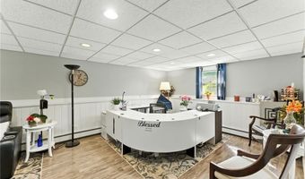 22 Camelot Cir, Johnston, RI 02919