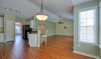 831 Vandenburg Dr, Boiling Springs, SC 29316
