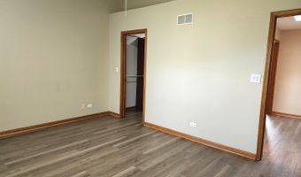 775 Highview Ct, Antioch, IL 60002