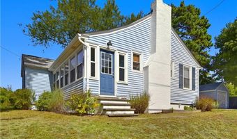 18 Lakeview Dr, Narragansett, RI 02882