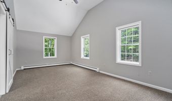 113 County Rd, Bedford, NH 03110