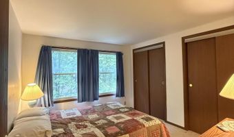 281 Fern Ridge Rd, Blakeslee, PA 18610