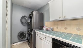 1635 Merry Oaks Rd C, Charlotte, NC 28205