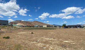 320 Leesburg Ln, Challis, ID 83226