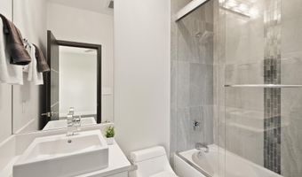 6600 RESERVES HILL Ct, Annandale, VA 22003