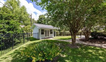 8675 W Fairway Dr, Baton Rouge, LA 70809