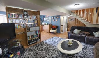 719 Fullerton Ave, Buffalo, WY 82834