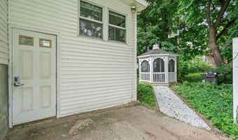 22 View Ave, Albany, NY 12209