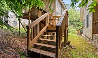 95 Cherokee Ave, Andrews, NC 28901