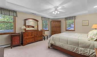 15 Secluded Dr, Narragansett, RI 02882