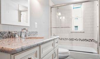 2127 CALIFORNIA St NW 704, Washington, DC 20008