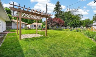 1013 Yuma Ave, Ames, IA 50014