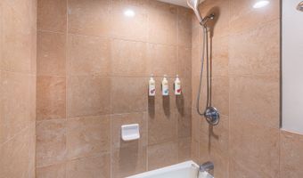 1850 Ala Moana Blvd 1007, Honolulu, HI 96815