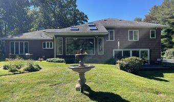 39 Oriole Dr, Andover, MA 01810