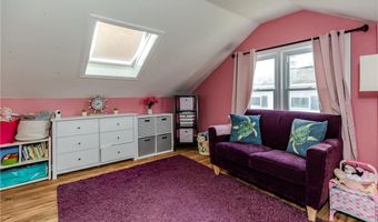 26 Dover Ave, East Providence, RI 02914