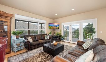 229 Rustic Rd, Bellvue, CO 80512