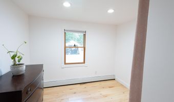 116 Pond St, Newton, NH 03858