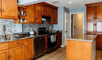 16 Ward Ave, Middletown, RI 02842