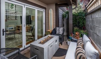 1949 NW Monterey Pines Dr UNIT 4, Bend, OR 97703