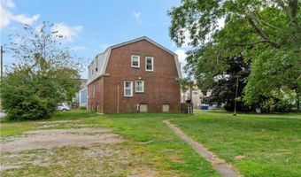 122 Market St, Warren, RI 02885