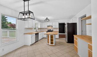 9 EATON Pl, Bear, DE 19701