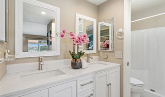 7012 E Viewpoint Ln, Anaheim, CA 92807