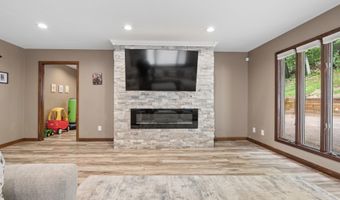 24 Jubilee Cir, Aberdeen, NJ 07747