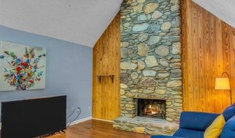 5 Fairway Dr, Arden, NC 28704