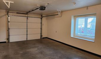 1517 E 18th St, Atlantic, IA 50022