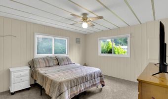 21986 LAUREL Ave, Aurora, OR 97002