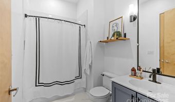 2116 Mcclintock Rd 232, Charlotte, NC 28205