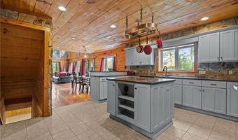 105 Lakewood Dr, Aberdeen, NC 28315