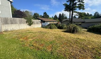 6929 OAKWOOD Ct, Brookings, OR 97415