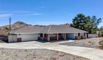 16635 Wintun Rd, Apple Valley, CA 92307