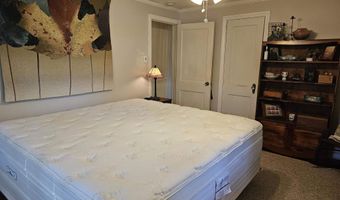 10 Wilkie Blvd, Beesleys Point, NJ 08223