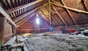 228 Nutter Ln, Barnet, VT 05821
